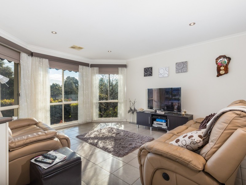 2 Quail Place, Langwarrin VIC 3910