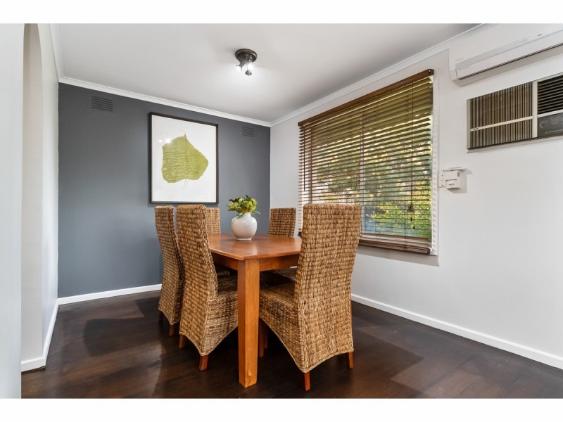 15 Gretana Crescent, Frankston VIC 3199