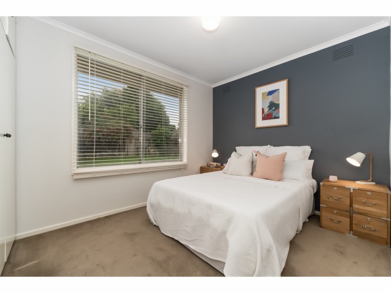 15 Gretana Crescent, Frankston VIC 3199