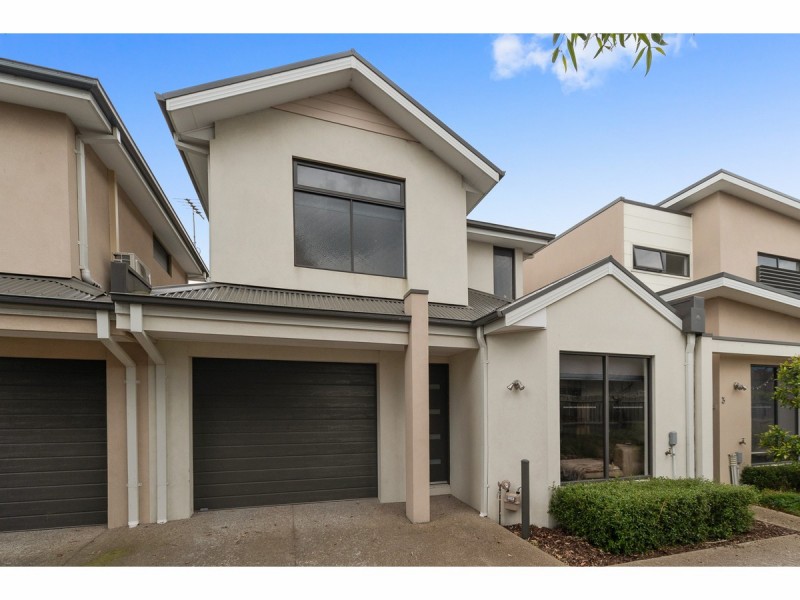 2/22 McCormicks Road, Skye VIC 3977