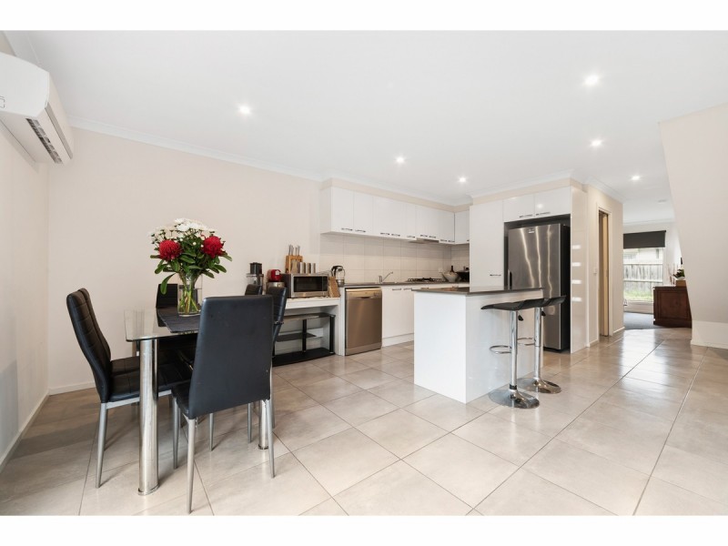 2/22 McCormicks Road, Skye VIC 3977