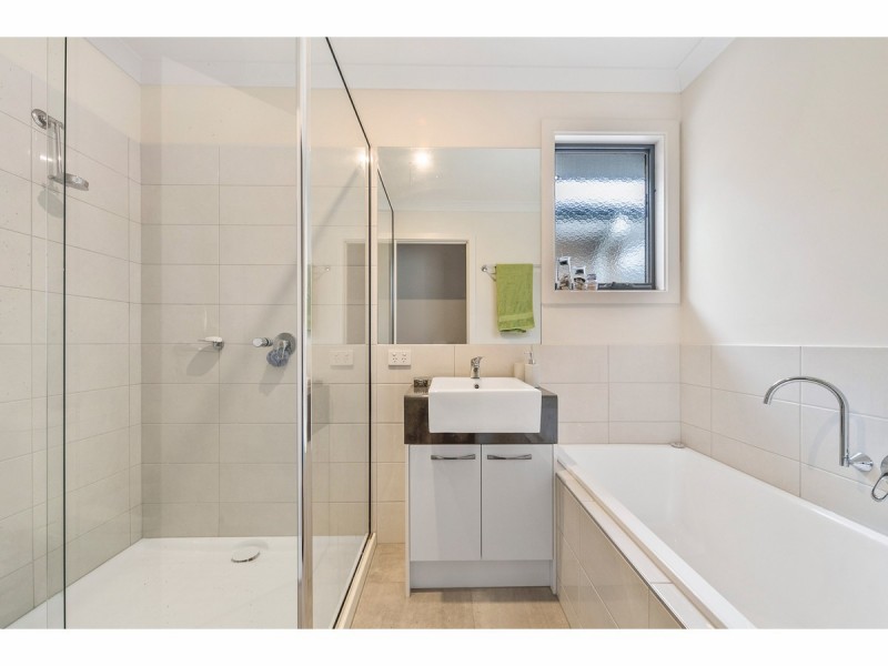 2/22 McCormicks Road, Skye VIC 3977