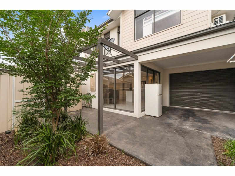 2/22 McCormicks Road, Skye VIC 3977