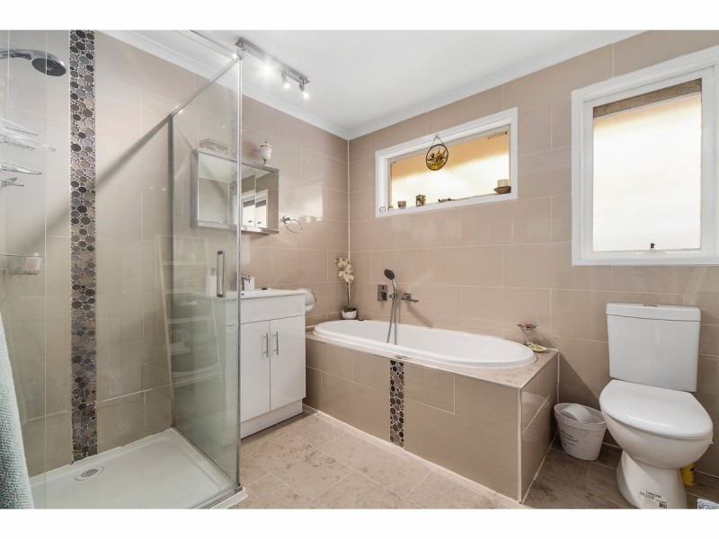 10 Peninsula Crescent, Langwarrin VIC 3910