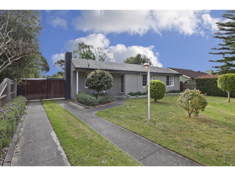 18 Helvetia Court, Frankston VIC 3199
