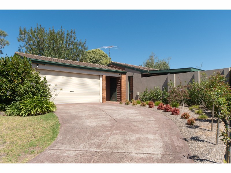 5 Ballymore Court, Frankston VIC 3199