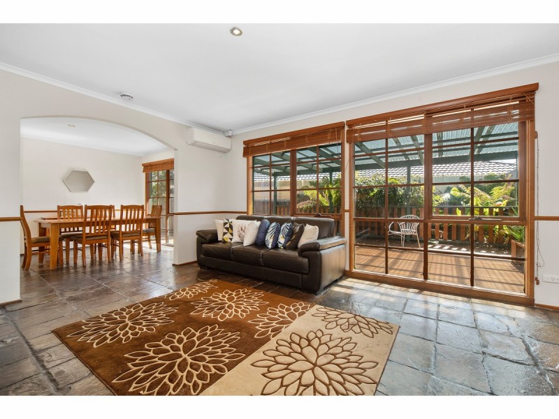 5 Ballymore Court, Frankston VIC 3199