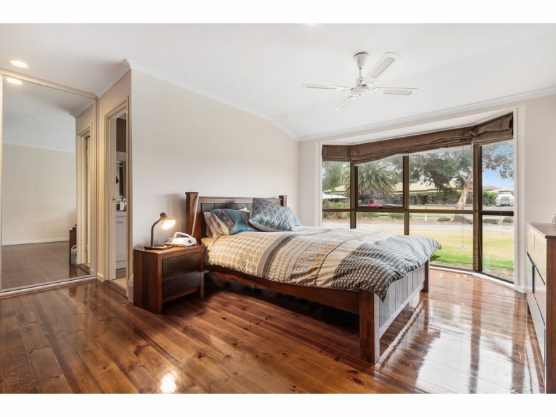 14 Grain Store Court, Langwarrin VIC 3910