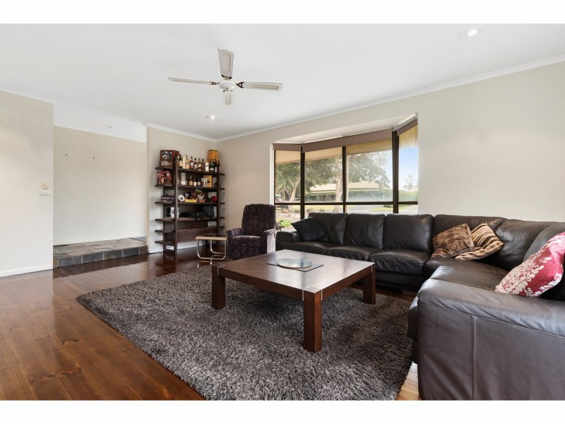 14 Grain Store Court, Langwarrin VIC 3910