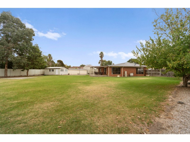 14 Grain Store Court, Langwarrin VIC 3910
