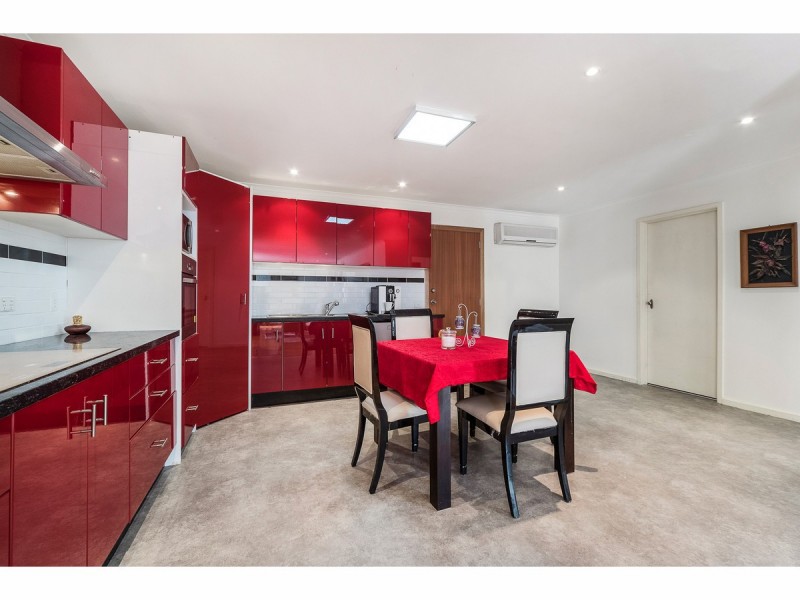 89 Rosemary Crescent, Frankston North VIC 3200