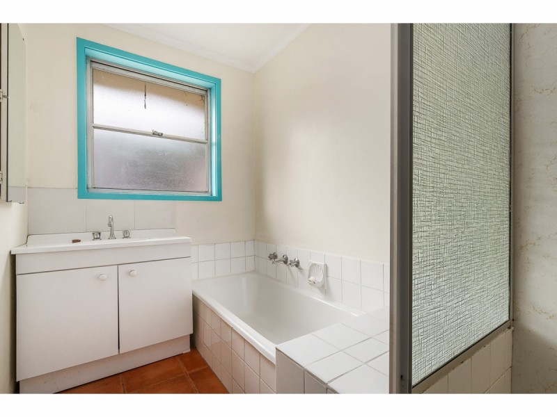 89 Rosemary Crescent, Frankston North VIC 3200