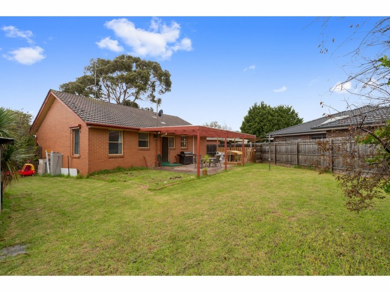 1/8 Darley Court, Frankston North VIC 3200