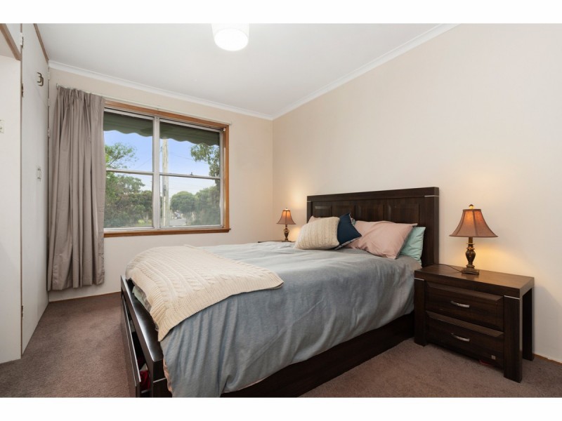 1/8 Darley Court, Frankston North VIC 3200