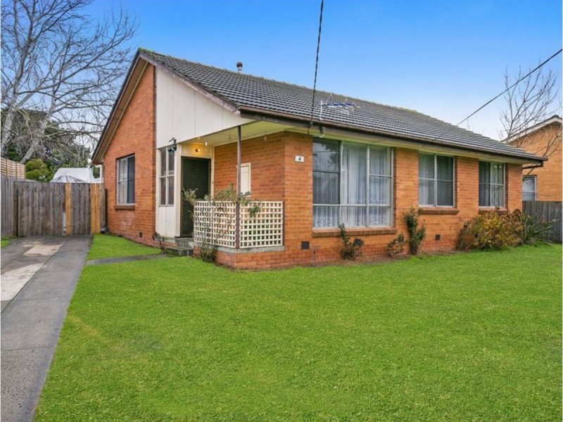 4 Brunning Crescent, Frankston North VIC 3200