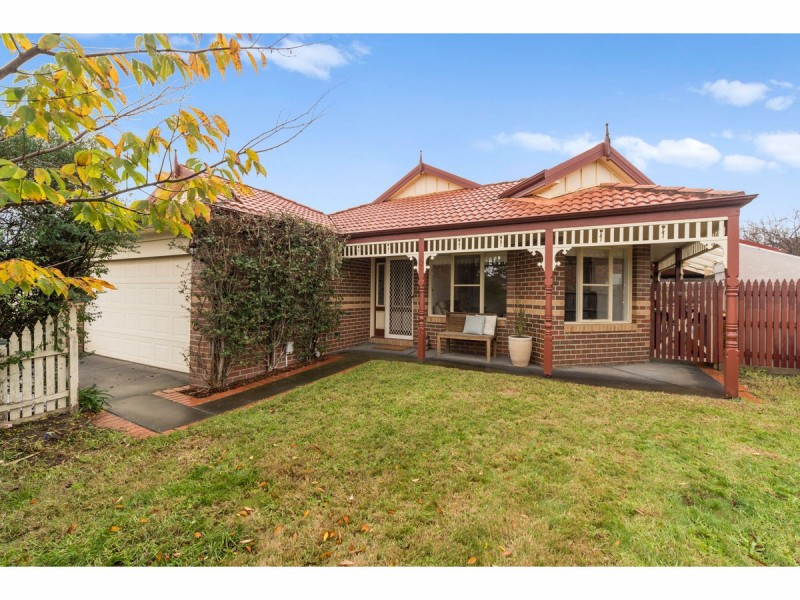 12 Landhill Close, Langwarrin VIC 3910