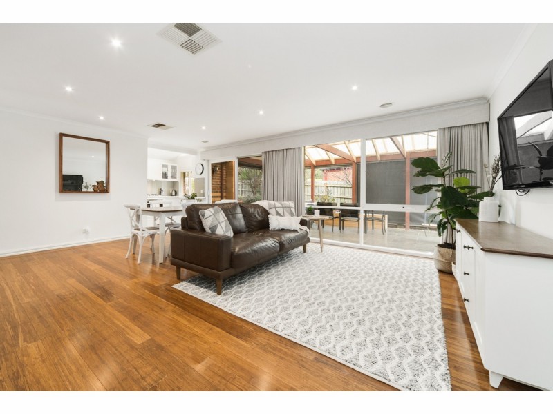 12 Landhill Close, Langwarrin VIC 3910