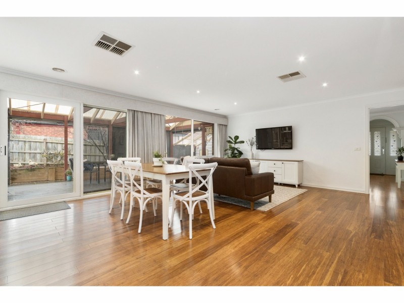 12 Landhill Close, Langwarrin VIC 3910