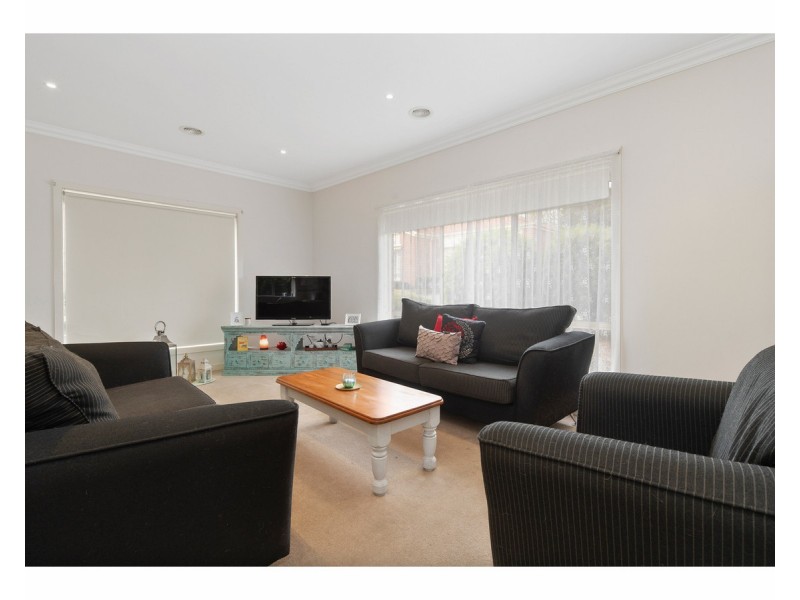 2/18 Grandview Grove, Baxter VIC 3911