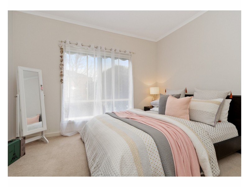 2/18 Grandview Grove, Baxter VIC 3911