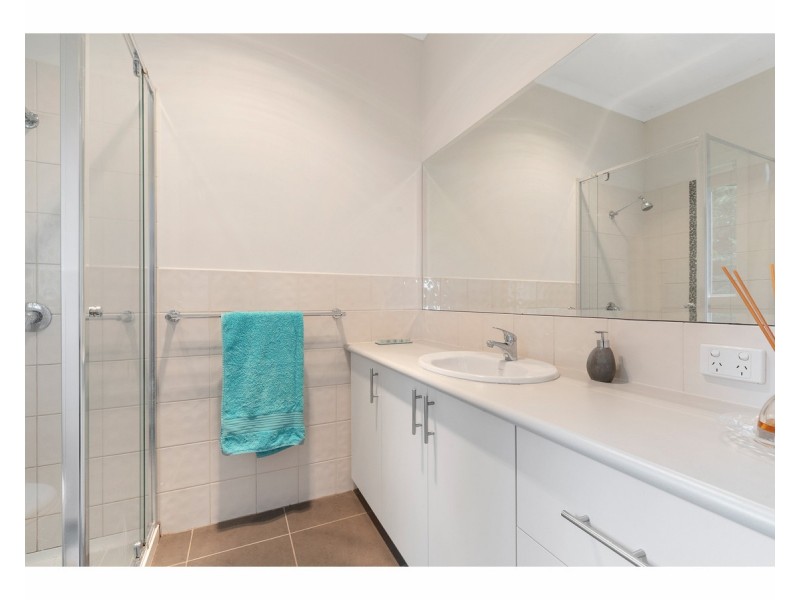 2/18 Grandview Grove, Baxter VIC 3911