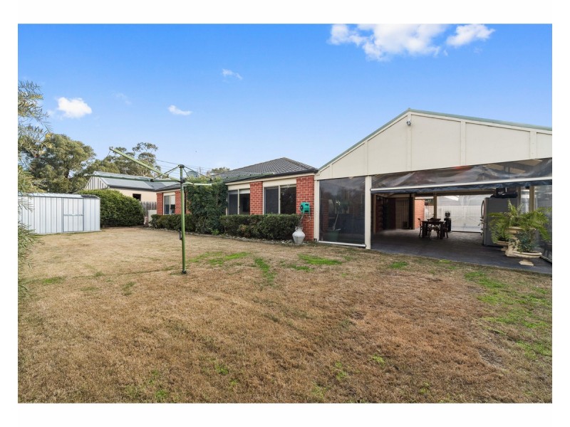 74 Ferndown Drive, Cranbourne VIC 3977