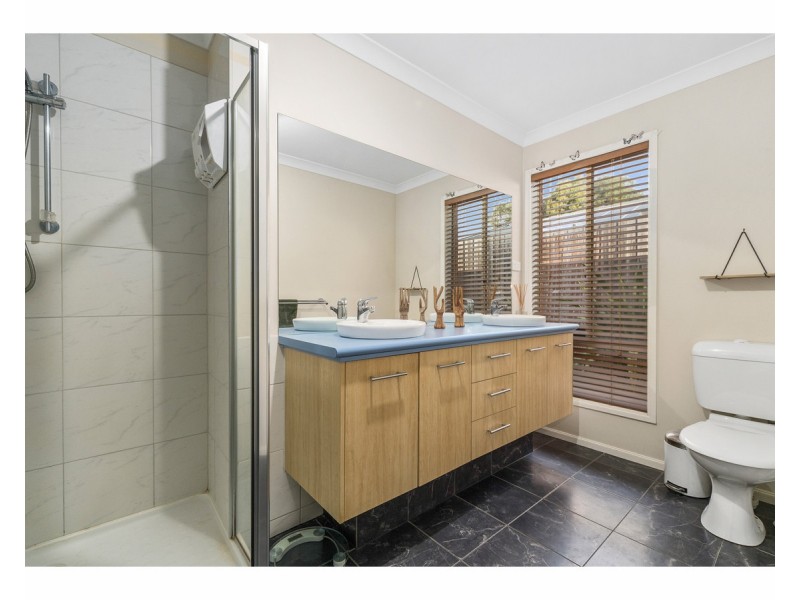 74 Ferndown Drive, Cranbourne VIC 3977