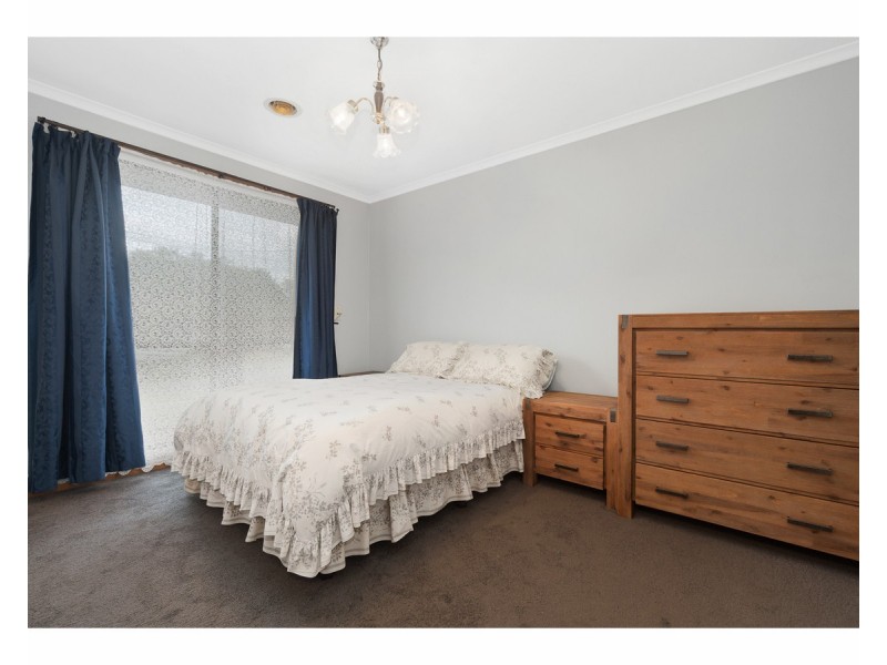 11 Cicada Court, Carrum Downs VIC 3201