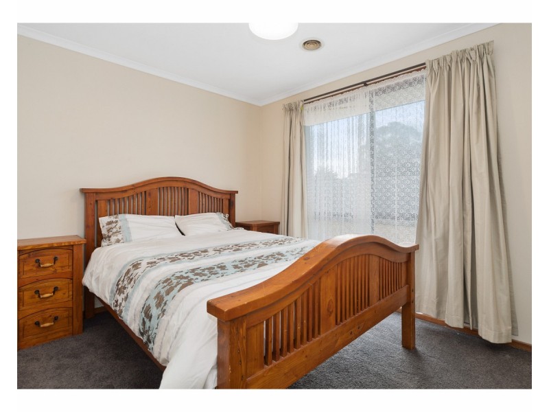 11 Cicada Court, Carrum Downs VIC 3201