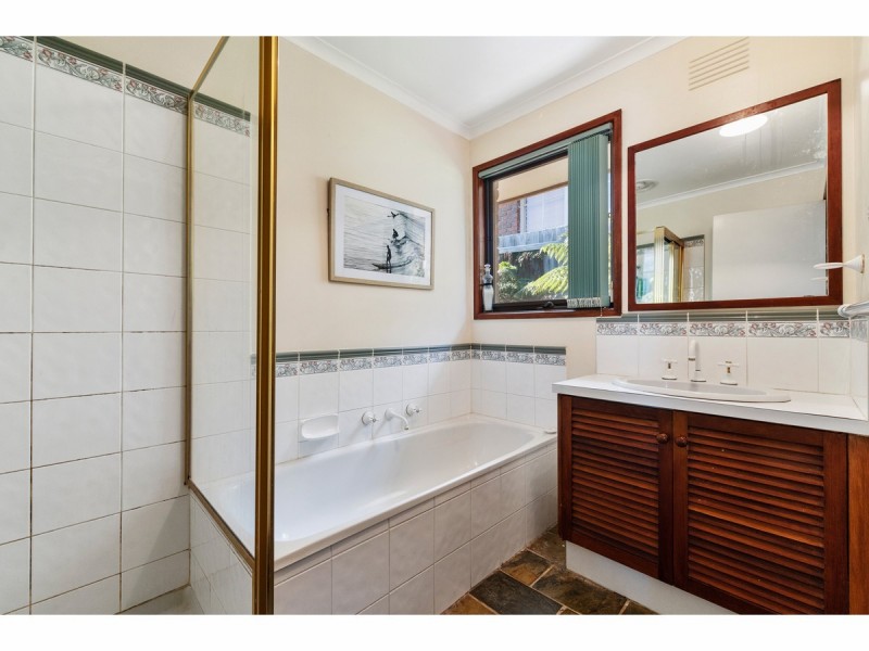 2 Invermay Court, Frankston VIC 3199