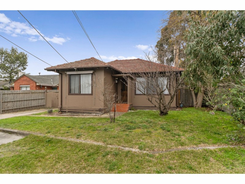 50 Pine Street, Frankston North VIC 3200