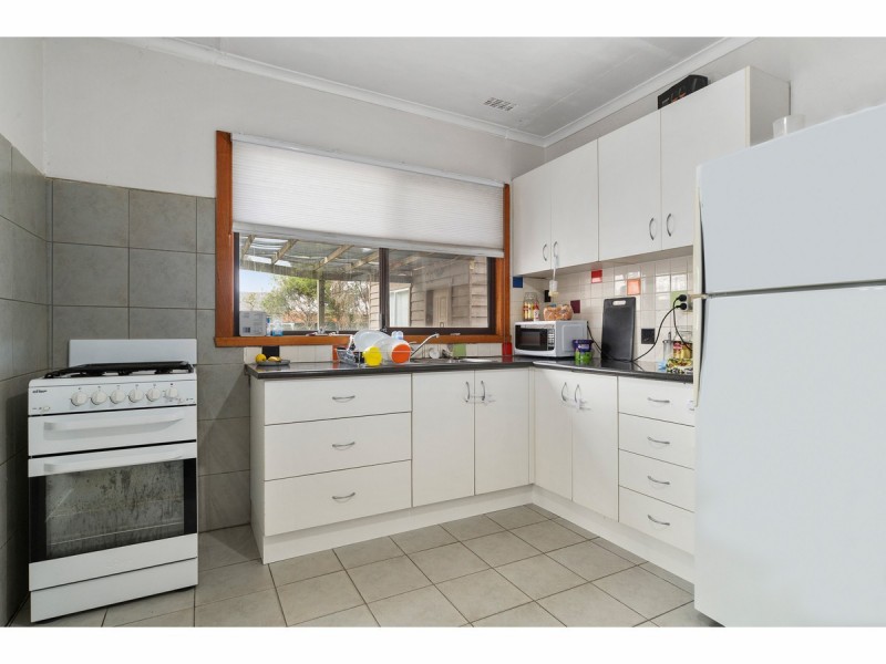 50 Pine Street, Frankston North VIC 3200