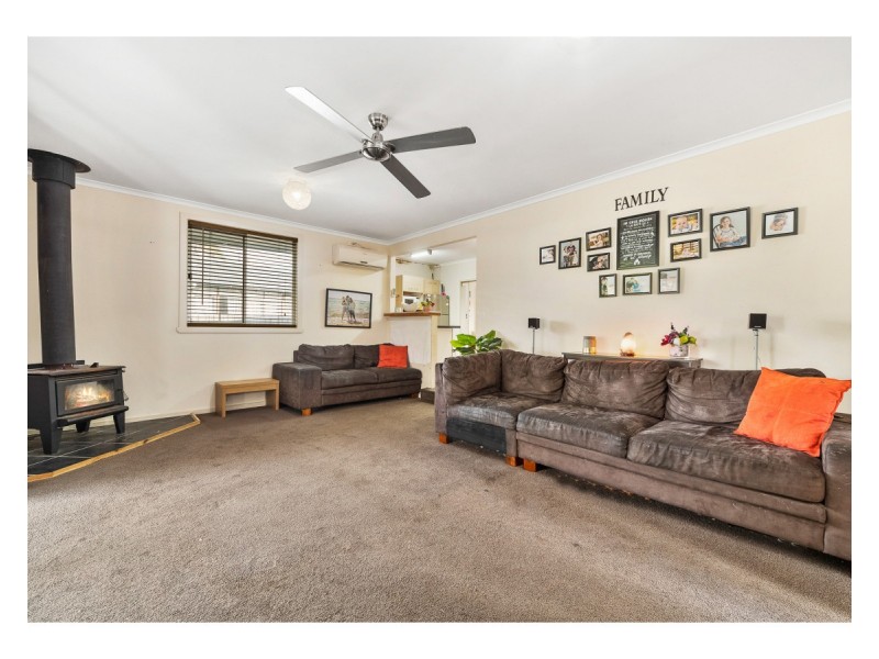 1 Lindsay Street, Frankston North VIC 3200