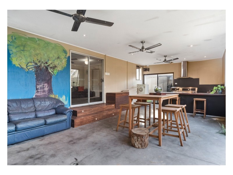1 Lindsay Street, Frankston North VIC 3200