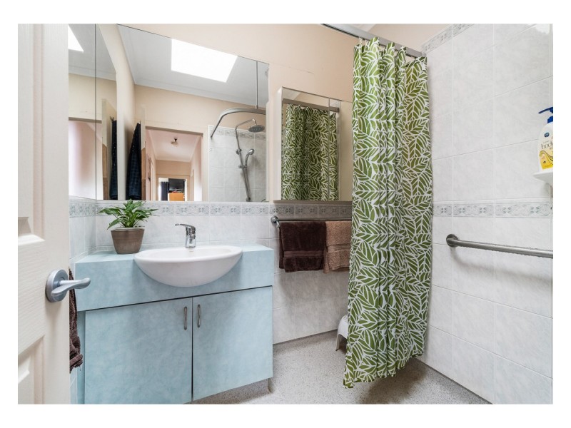 1 Lindsay Street, Frankston North VIC 3200