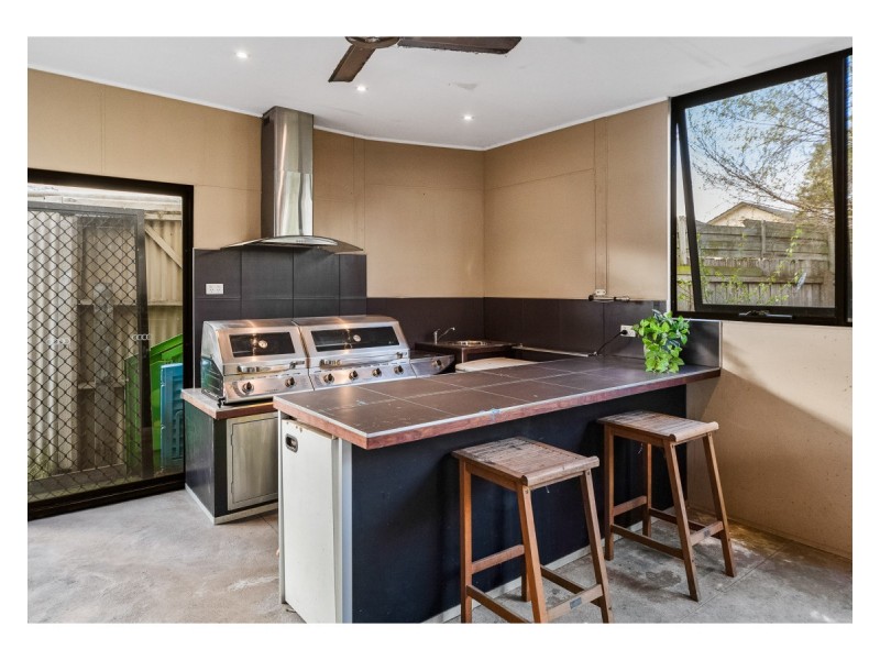 1 Lindsay Street, Frankston North VIC 3200