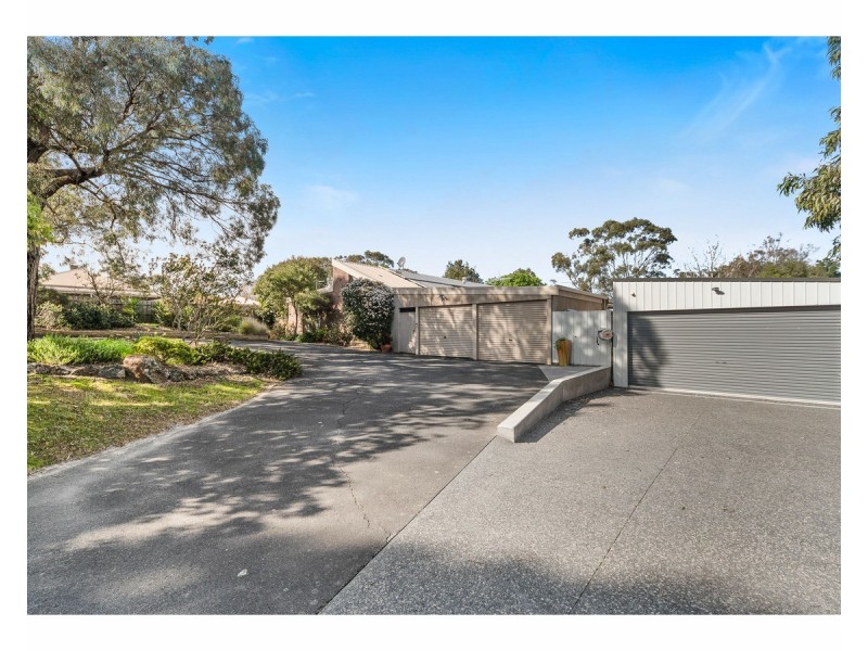 70 Yarralumla Drive, Langwarrin VIC 3910
