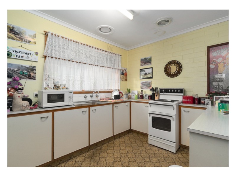 2/4 Cricklewood Avenue, Frankston VIC 3199