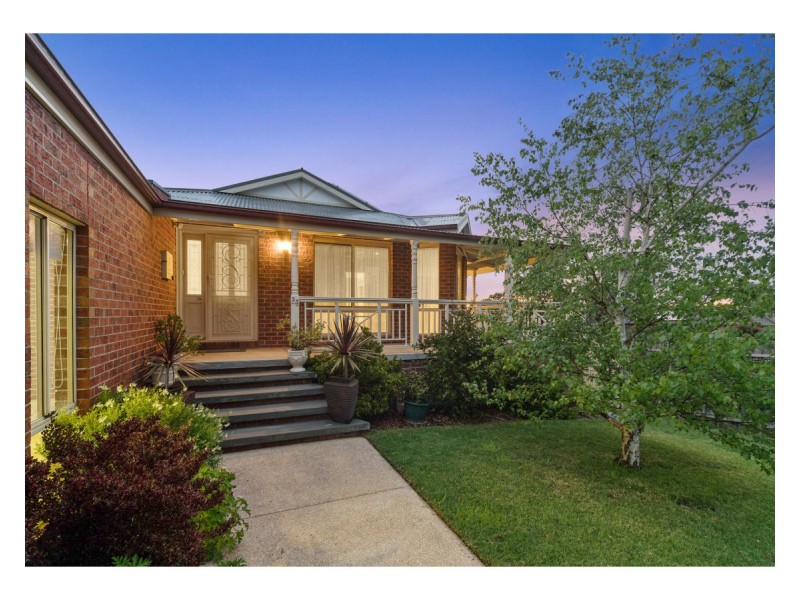 34 Monique Drive, Langwarrin VIC 3910