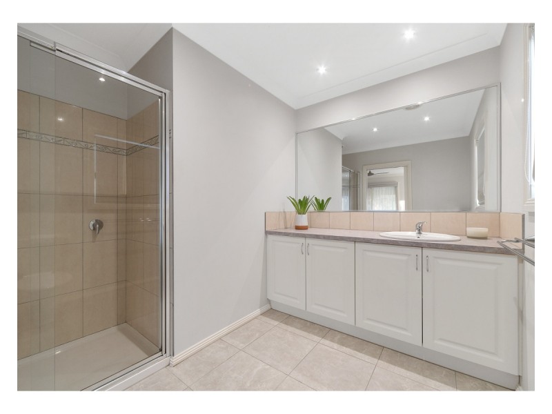 34 Monique Drive, Langwarrin VIC 3910