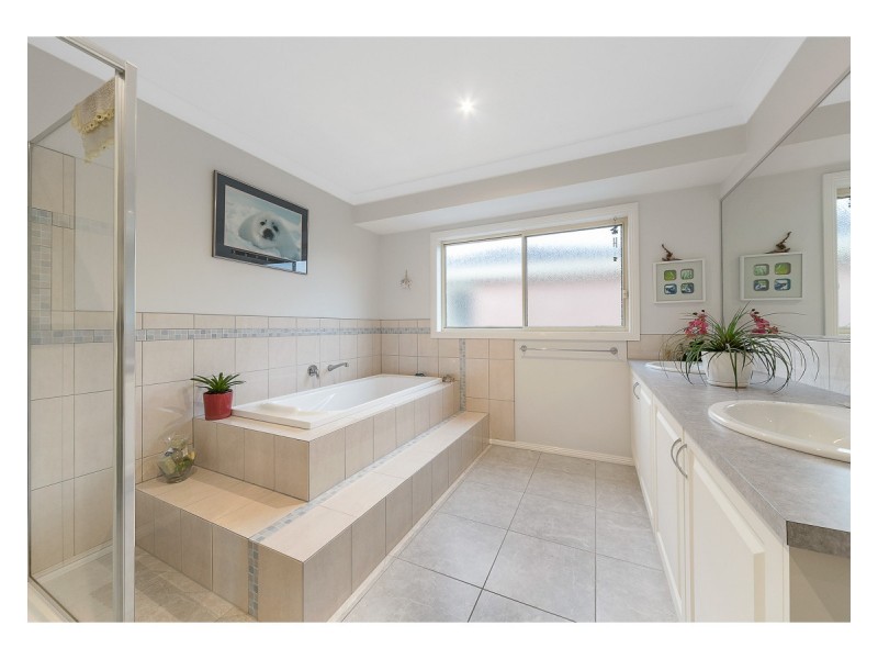 34 Monique Drive, Langwarrin VIC 3910