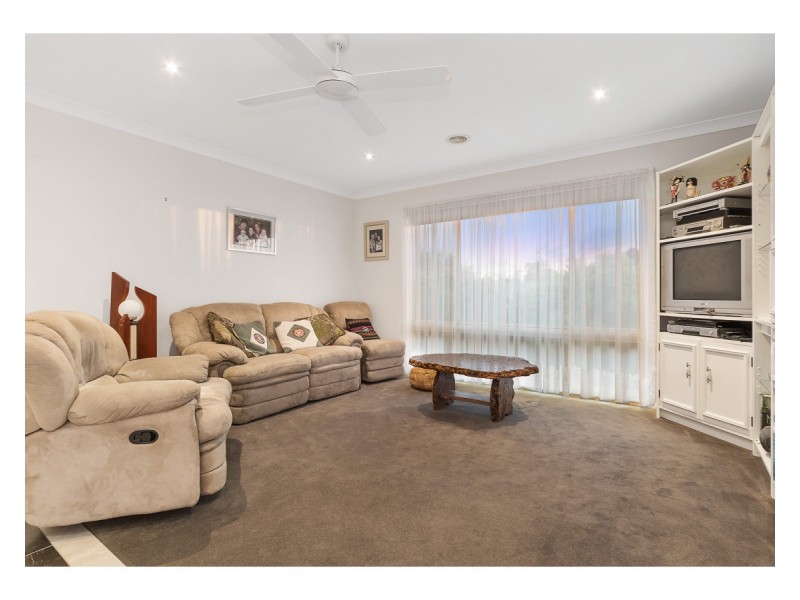 34 Monique Drive, Langwarrin VIC 3910