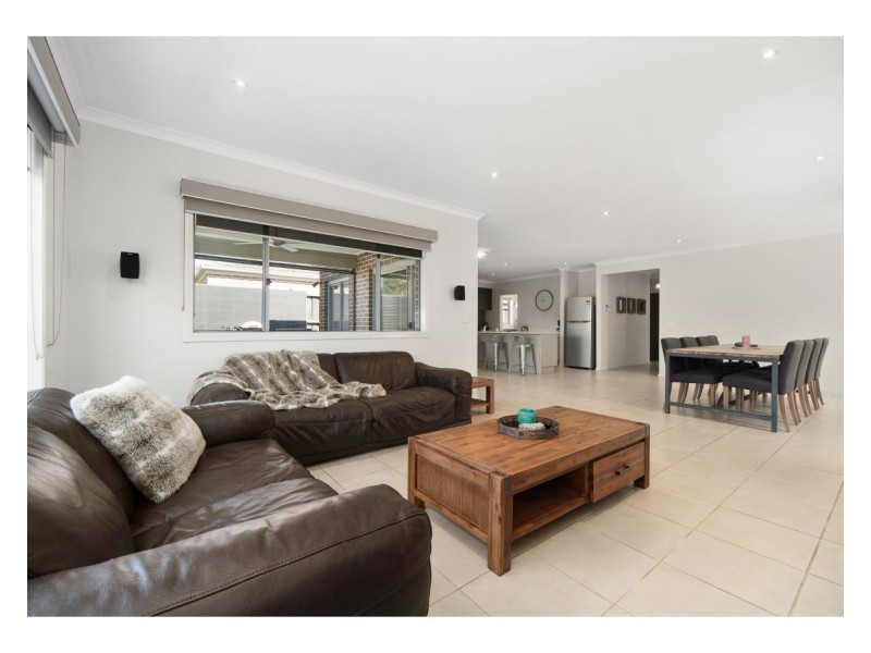 8 Kensei Place, Sandhurst VIC 3977