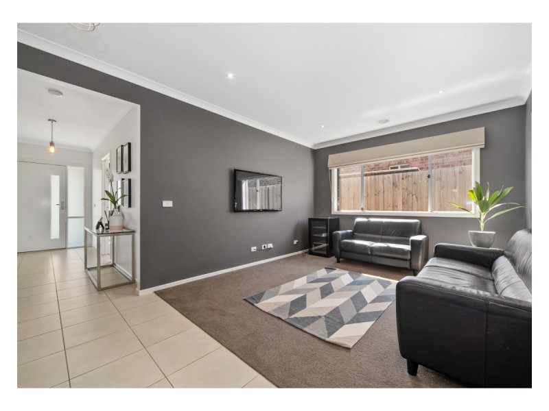8 Kensei Place, Sandhurst VIC 3977