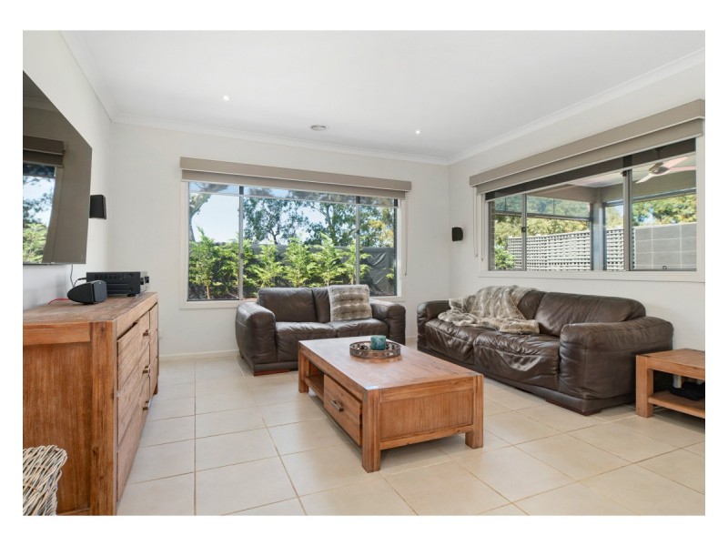 8 Kensei Place, Sandhurst VIC 3977
