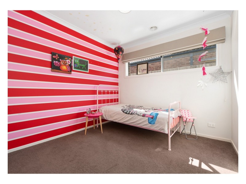 8 Kensei Place, Sandhurst VIC 3977