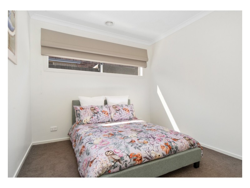 8 Kensei Place, Sandhurst VIC 3977