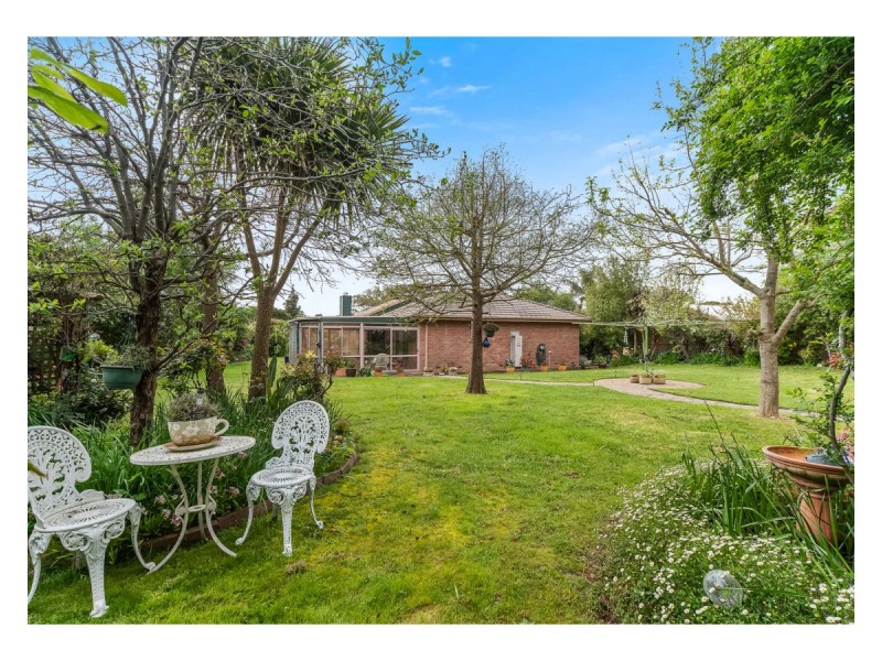 22 Tintern Court, Frankston South VIC 3199