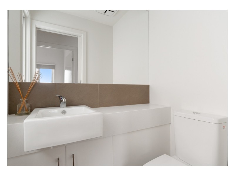 1/38 Heatherhill Road, Frankston VIC 3199