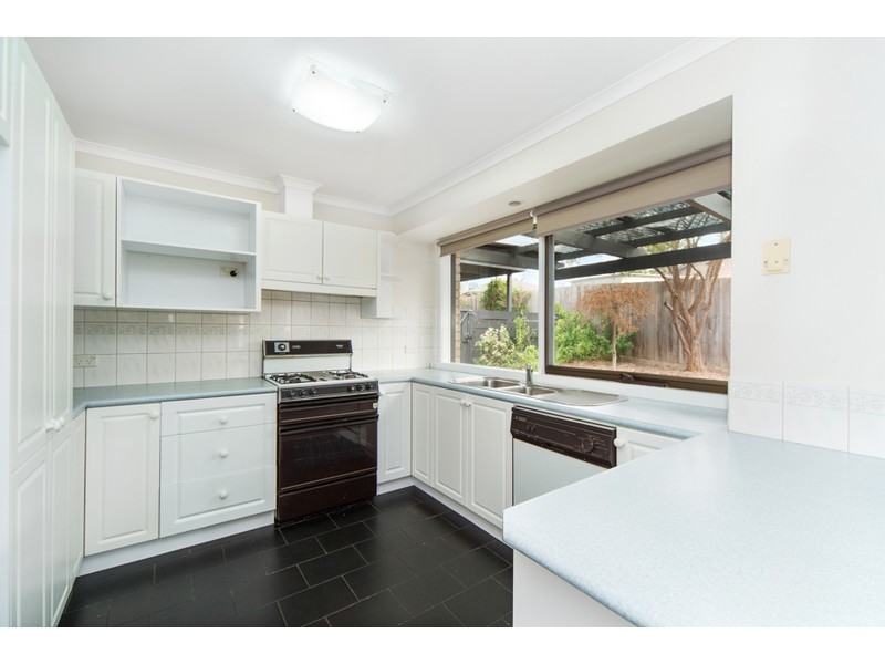 24 Gattinara Drive, Frankston VIC 3199